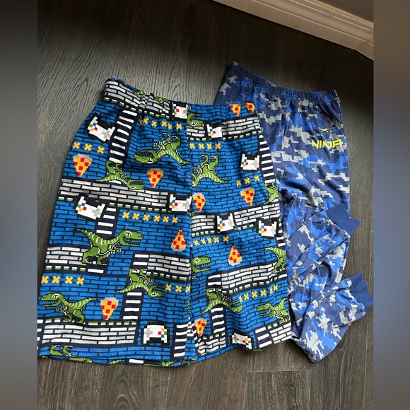 2/$20❤️- PANTS | Kids youth PJ pants and shorts size medium - Picture 1 of 7